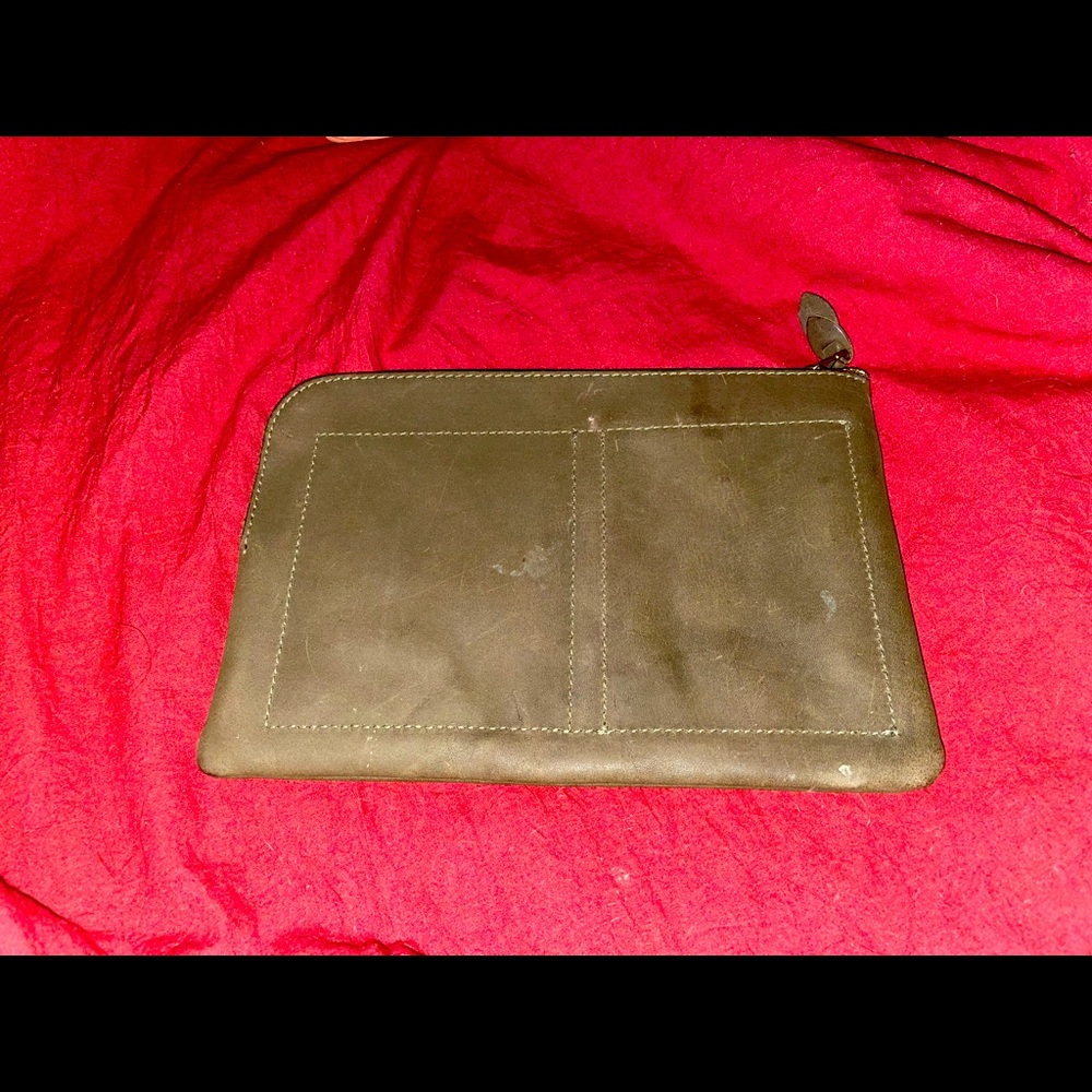 Madewell Leather Pouch Clutch Wallet in Dark Green